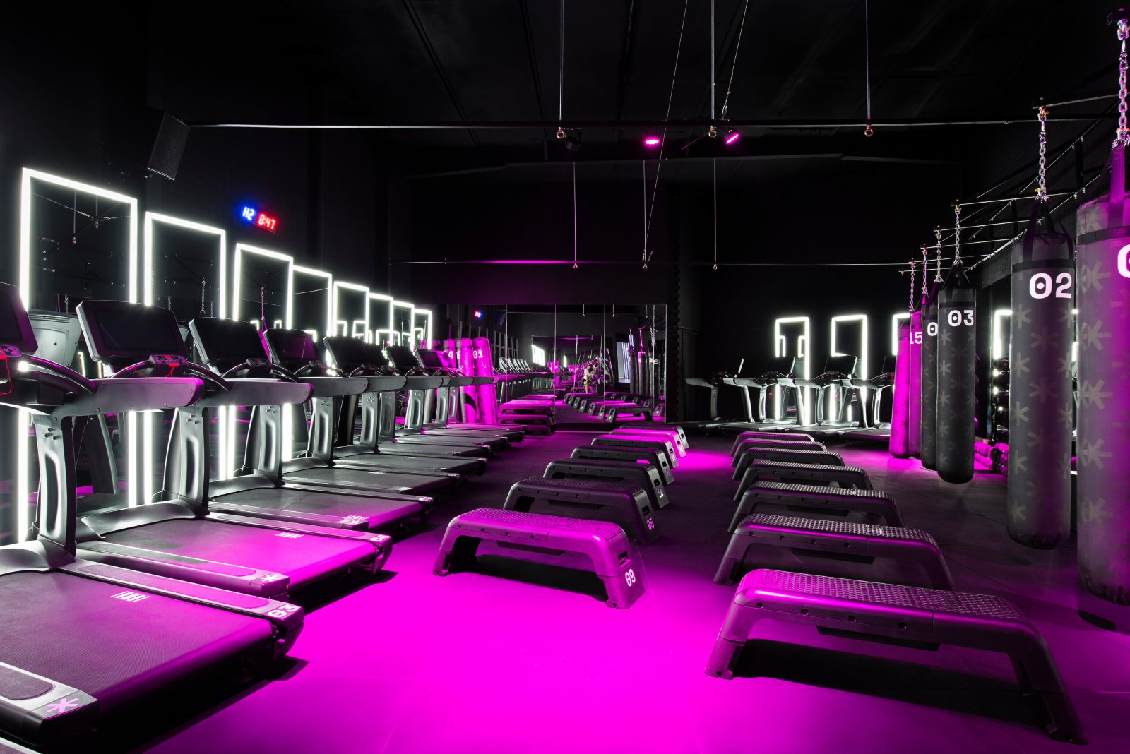 F*IT Gym, training floor
