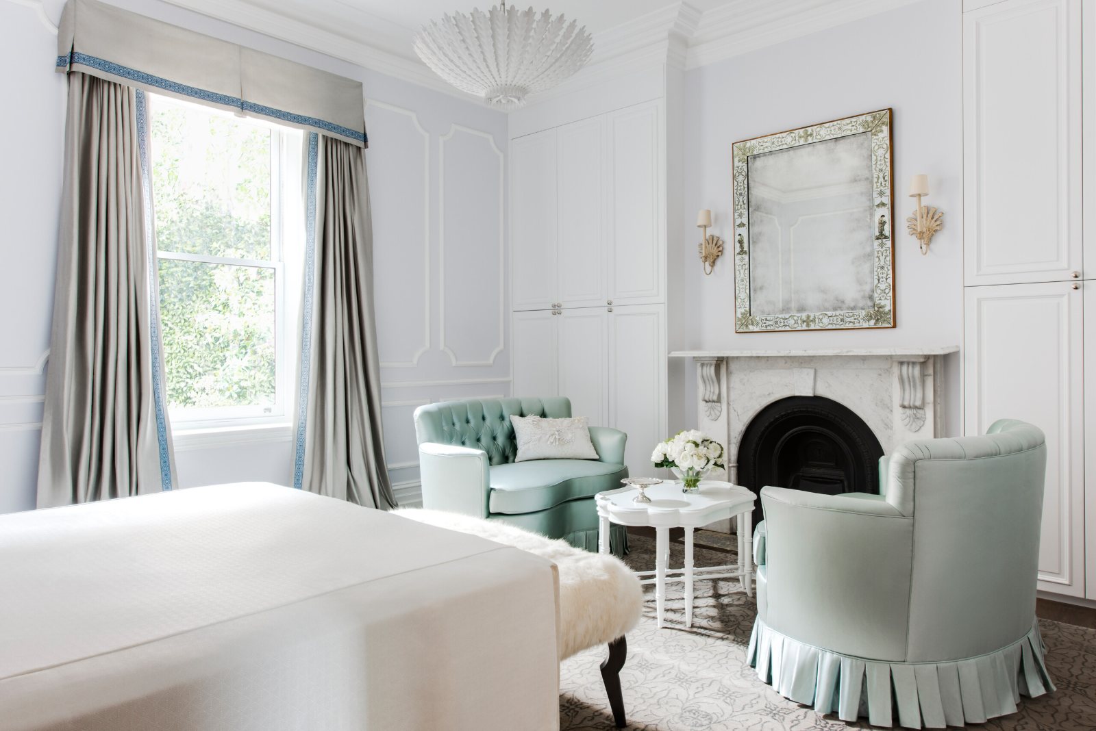 East Melbourne Period, bedroom sitting area